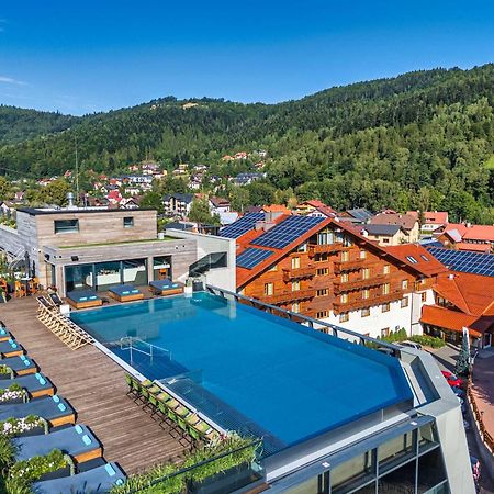 שצ'צ'ירק Hotel Meta Resort & Vine Spa מראה חיצוני תמונה