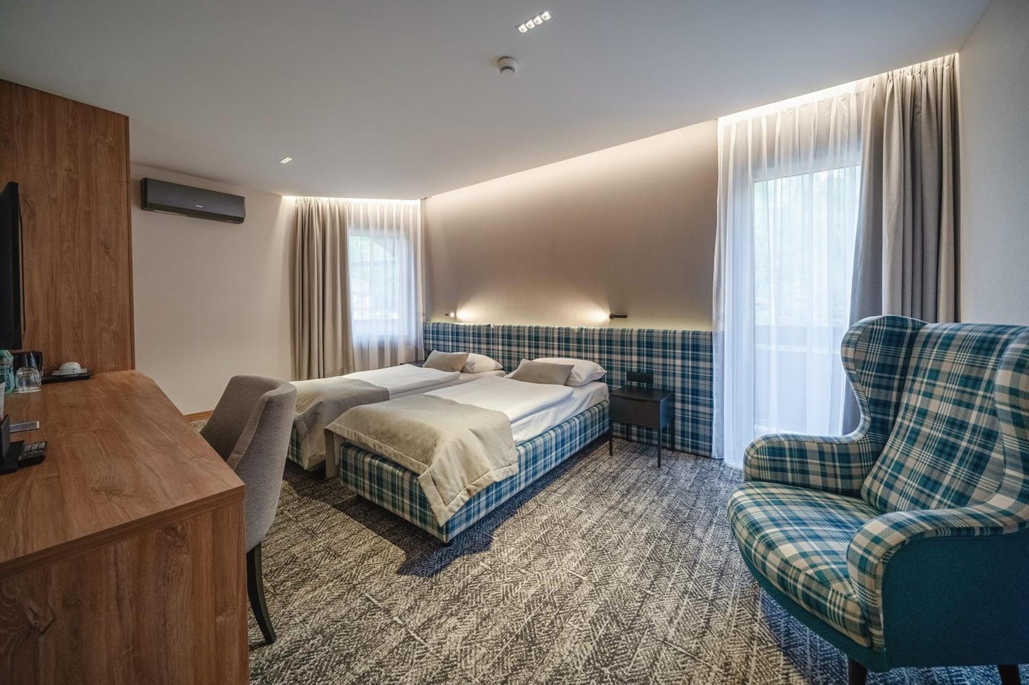 שצ'צ'ירק Hotel Meta Resort & Vine Spa מראה חיצוני תמונה