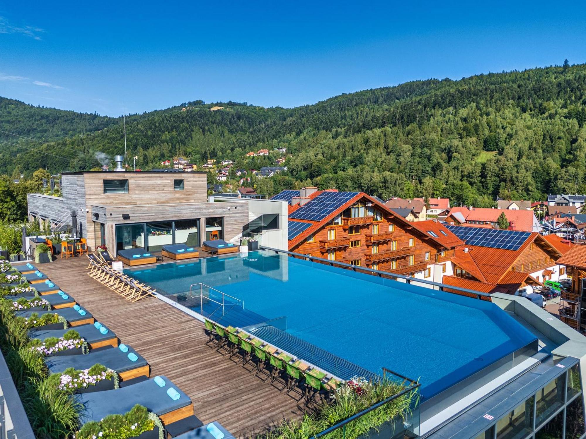 שצ'צ'ירק Hotel Meta Resort & Vine Spa מראה חיצוני תמונה